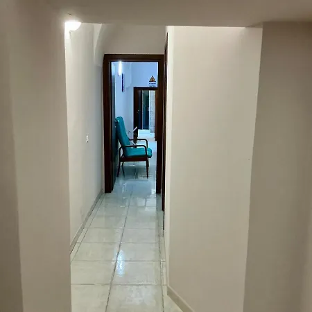 A Due Passi Dal Duomo Апартаменты *