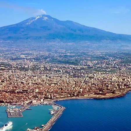 A Due Passi Dal Duomo Апартаменты