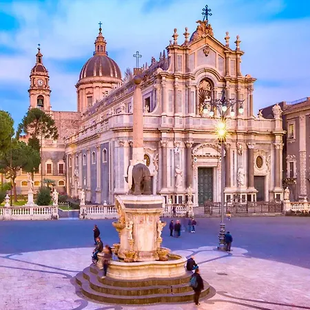 Апартаменты A Due Passi Dal Duomo