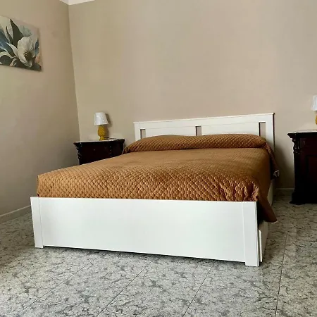 Апартаменты A Due Passi Dal Duomo Катания